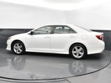 Used 2014 Toyota Camry SE image 5