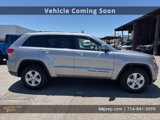 Used 2017 Jeep Grand Cherokee Laredo image 4