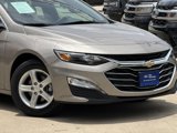 Used 2023 Chevrolet Malibu LT image 2