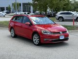 Used 2019 Volkswagen Golf SE image 3