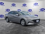 Used 2023 Hyundai Elantra SE image 2