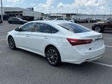 Used 2018 Toyota Avalon XLE Premium image 5