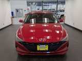 Used 2021 Hyundai Elantra SE w/ Cargo Package image 2