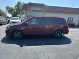 Used 2017 Dodge Grand Caravan GT image 2