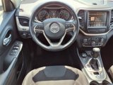Used 2015 Jeep Cherokee Latitude w/ Comfort/Convenience Group image 4