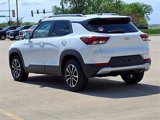 New 2025 Chevrolet TrailBlazer LT w/ Convenience Package image 3