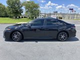 Used 2023 Toyota Camry SE image 2
