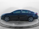 Used 2022 Kia Forte LXS image 4