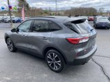 Used 2021 Ford Escape SE w/ SE Sport Appearance Package image 5