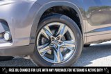 Used 2017 Toyota Highlander Limited Platinum image 2