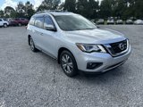 Used 2018 Nissan Pathfinder SL image 3
