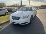 Used 2014 Chrysler 200 Touring image 3