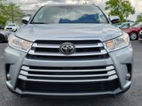 Used 2017 Toyota Highlander XLE image 2
