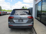 Used 2022 Volkswagen Tiguan SE w/ Panoramic Sunroof Package image 6