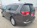 Used 2020 Chrysler Pacifica Touring-L image 5