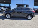 Used 2018 Nissan Rogue Sport SV image 2