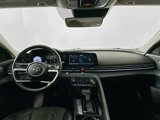 Used 2023 Hyundai Elantra Limited image 3