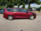 Used 2023 Chrysler Voyager LX image 3