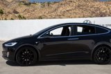 Used 2018 Tesla Model X 75D image 3