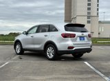 Used 2019 Kia Sorento L image 4