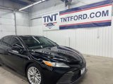 Used 2018 Toyota Camry XLE image 3