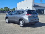 Used 2016 Nissan Rogue SV image 4