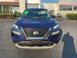 Used 2023 Nissan Rogue S image 2