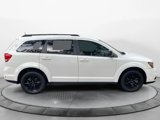Used 2019 Dodge Journey SE w/ Premium Group image 3