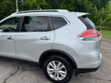 Used 2015 Nissan Rogue SV w/ SV Premium Package image 4
