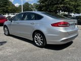 Used 2017 Ford Fusion SE image 4