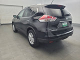 Used 2016 Nissan Rogue SV image 5