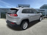 Used 2018 Jeep Cherokee Latitude Plus w/ Comfort/Convenience Group image 4