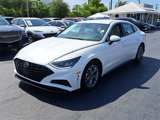 Used 2022 Hyundai Sonata SEL w/ Preferred Accessory Package image 3