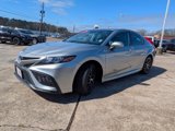 Used 2022 Toyota Camry SE image 3