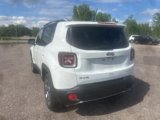 Used 2017 Jeep Renegade Limited image 4