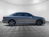 Used 2017 Volkswagen Passat 1.8T R-Line image 5