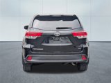 Used 2017 Toyota Highlander LE image 4
