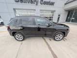 New 2025 Jeep Compass Latitude image 4