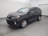 Used 2015 Kia Sorento LX image 2
