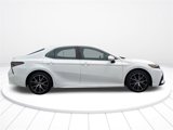 Used 2023 Toyota Camry SE image 2