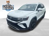 Used 2022 Volkswagen Taos SE w/ Panoramic Sunroof Package image 3