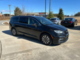 Used 2023 Chrysler Pacifica Touring-L image 5