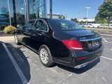 Used 2018 Mercedes-Benz E 300 4MATIC image 2