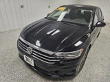 Used 2021 Volkswagen Jetta SE image 2