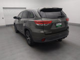 Used 2017 Toyota Highlander LE image 5