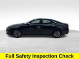 Used 2024 Nissan Altima 2.5 SV image 3