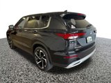 Used 2024 Mitsubishi Outlander SE image 3