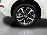Certified 2022 Audi Q5 2.0T Premium w/ Convenience Package image 5