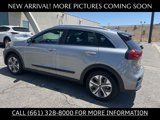 Used 2022 Kia Niro EX image 3