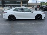 Used 2022 Toyota Camry XSE image 2
